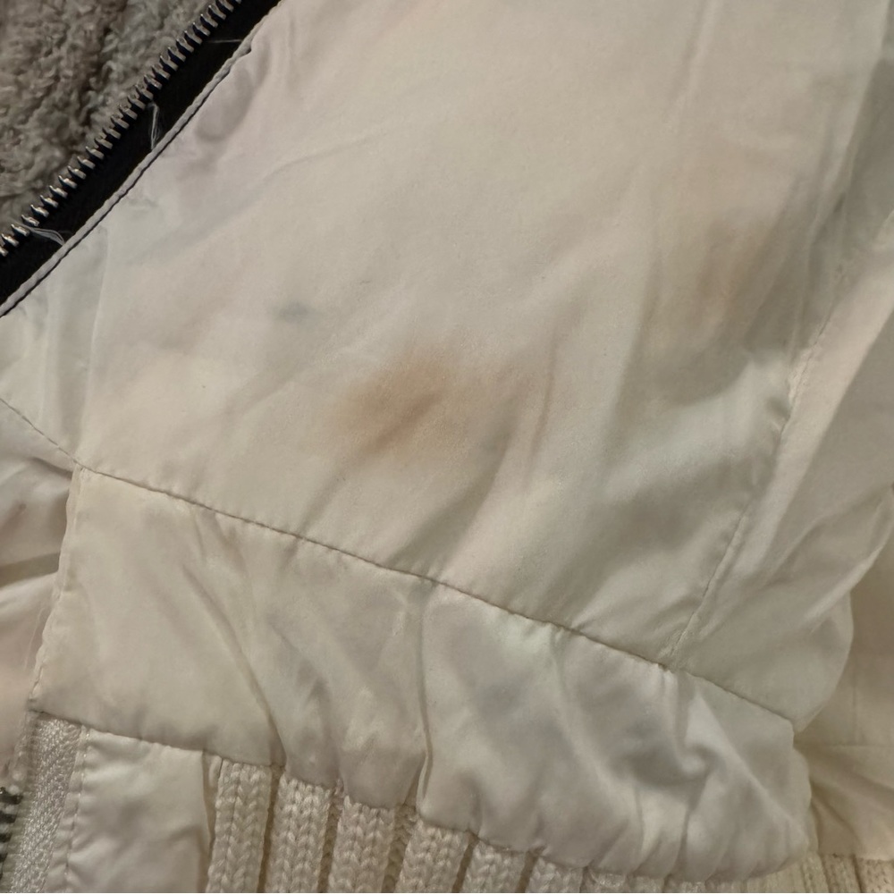 Blanc Noir Puffer Jacket - Picture 11 of 15